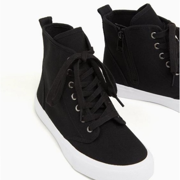 Black Canvas High-Top Sneaker (WW - Picture 7 of 7